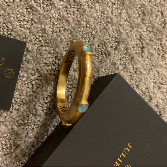 Julie Vos Catalina Hinge Cuff - Picture 4 of 11